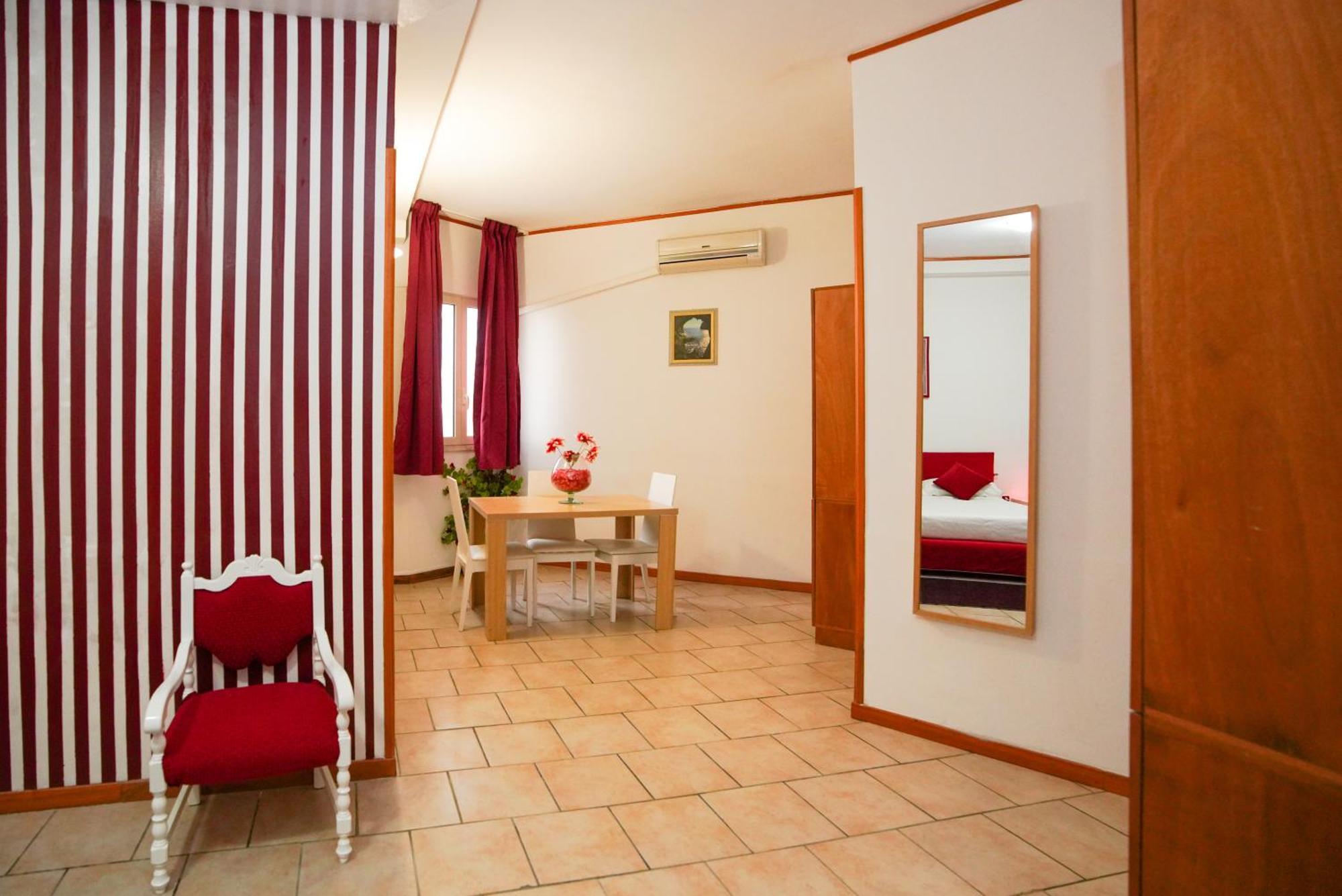 Residence Lupiae Lecce Esterno foto