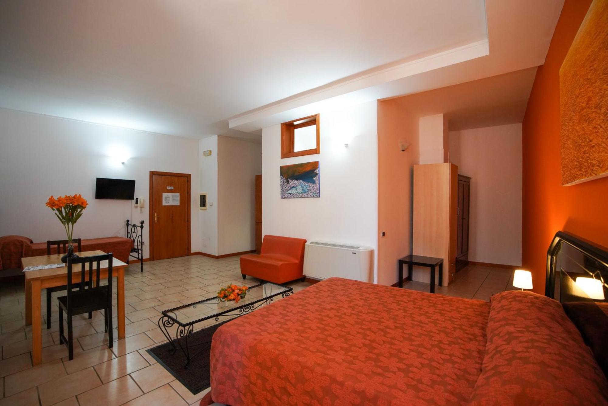 Residence Lupiae Lecce Esterno foto